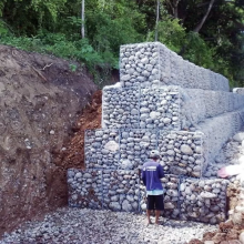 Philippine hexagonal woven gabion box, corrosion-resistant gabion mattress, easy installation of gabion retaining wall